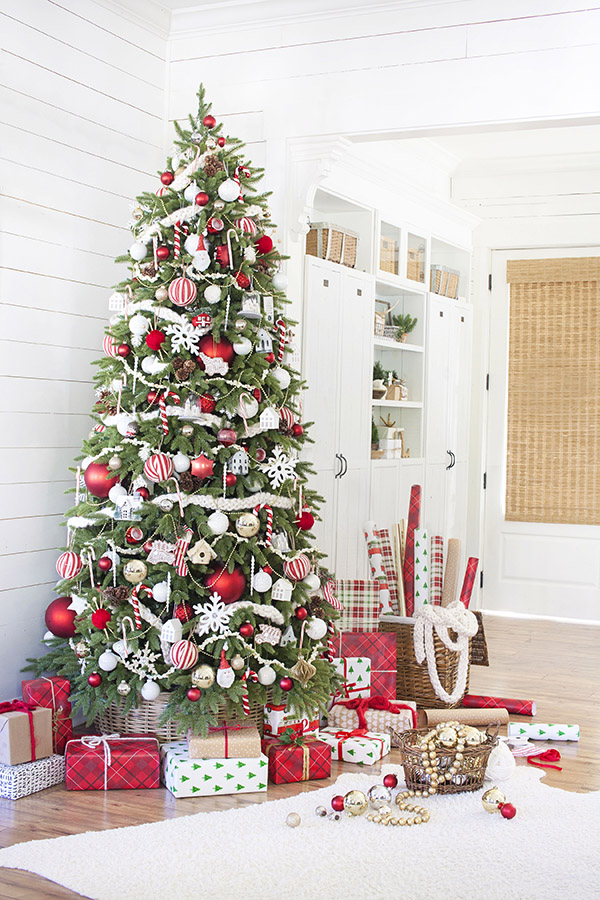 درخت کریسمس به سبک کشور ما - کلبه نامه دار